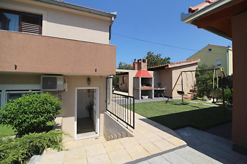 Anda Villa